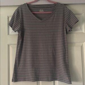 Nonle Outfitters Multicolor Striped V-Neck Tee Size XL